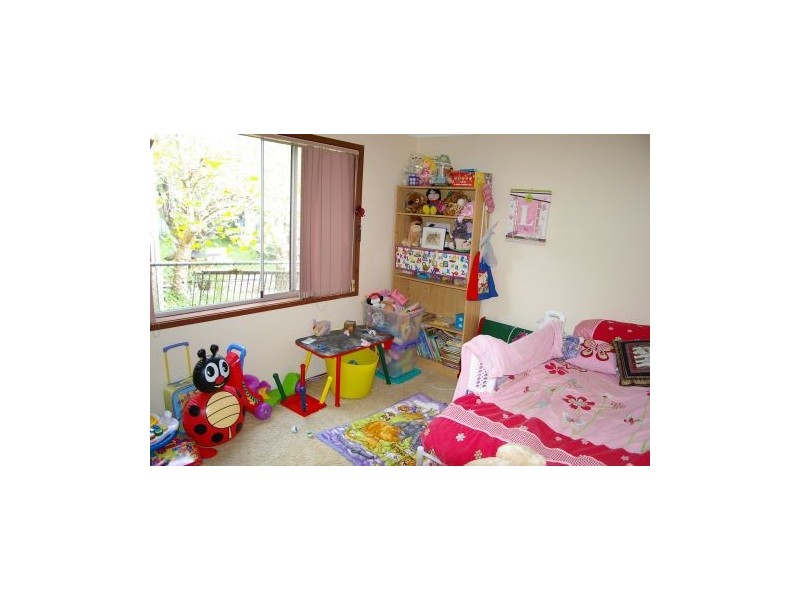 18 Beaumont Avenue, Wyoming NSW 2250