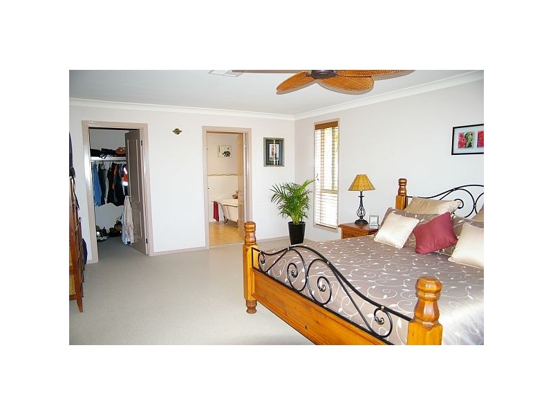 14 Crestview Avenue, Lisarow NSW 2250