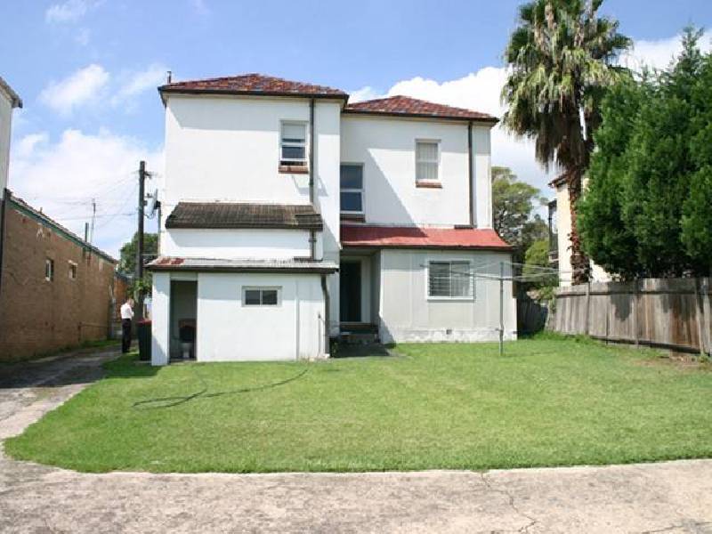 4 WEST STREET, Lewisham NSW 2049