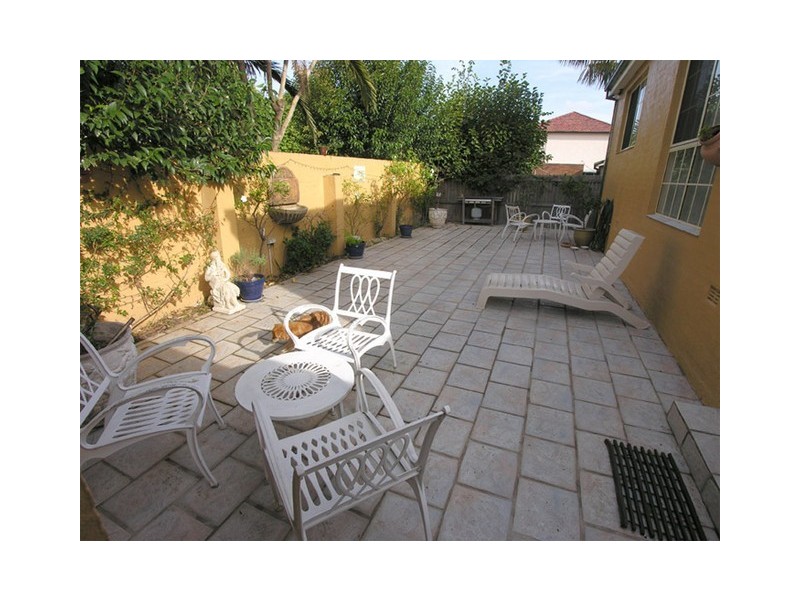 4 Betts Avenue, Five Dock NSW 2046