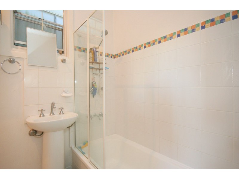 2 DANIEL STREET, Leichhardt NSW 2040