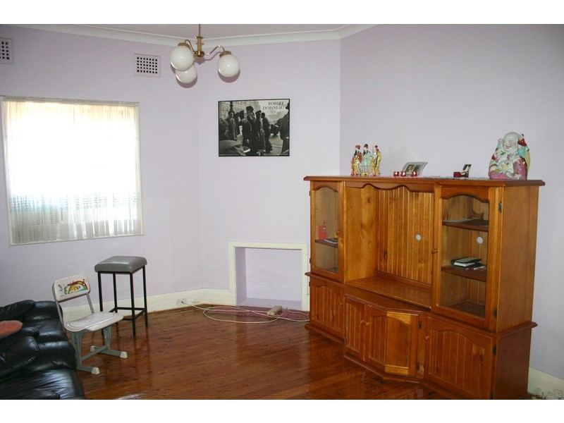 27 Lincoln Street, Campsie NSW 2194