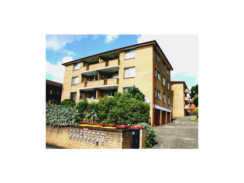 17/11 JEFFERY STREET, Canterbury NSW 2193