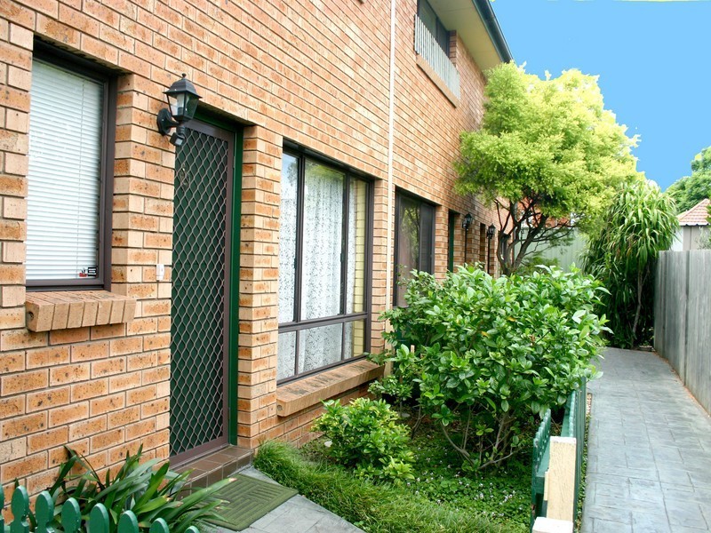 2/61 BURFITT STREET, Leichhardt NSW 2040