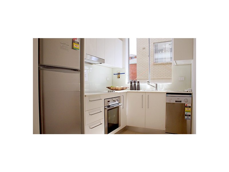 8/18 PITTWATER ROAD, Gladesville NSW 2111