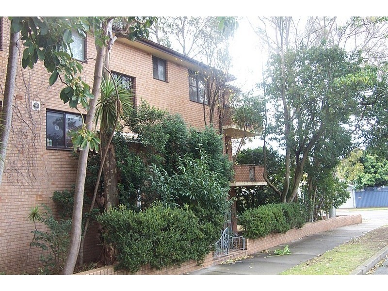 2/18  MYRTLE STREET, Leichhardt NSW 2040