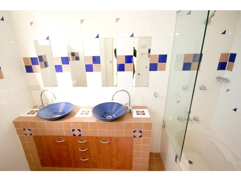 25 ELSWICK STREET, Leichhardt NSW 2040