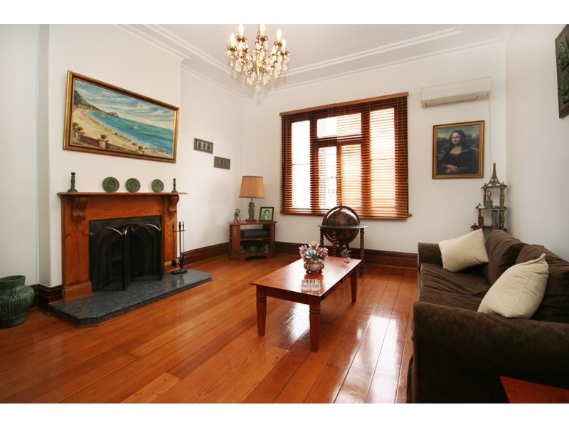 2 REDMOND STREET, Leichhardt NSW 2040