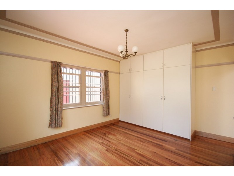 54 WARREN ROAD, Marrickville NSW 2204