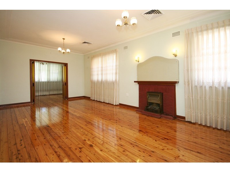 10 MCGRATH AVE, Five Dock NSW 2046