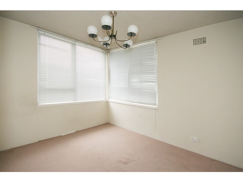 17/142 OLD SOUTH HEAD ROAD, Bondi NSW 2026