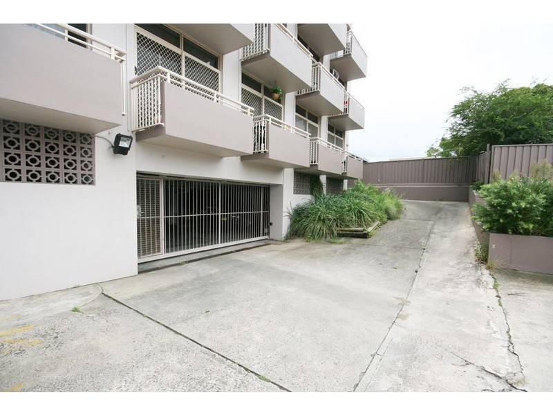 6/275 LYONS ROAD (RUSSELL LEA), Drummoyne NSW 2047