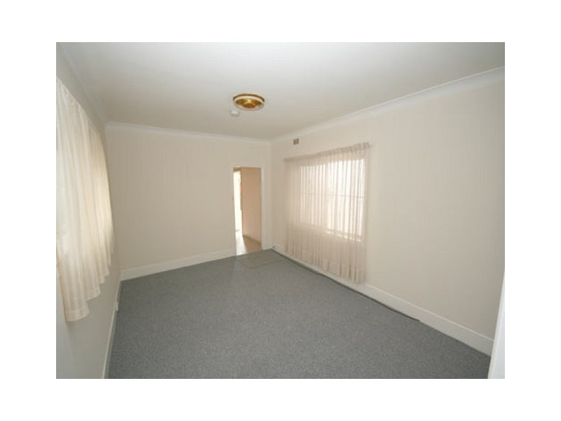 28 SILVER STREET, St Peters NSW 2044