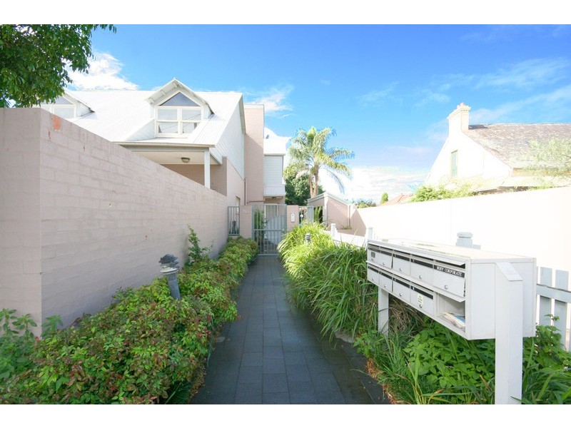 2/245 BALMAIN ROAD (LEICHHARDT), Lilyfield NSW 2040