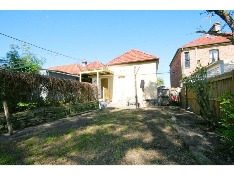 2/29 DAY STREET, Leichhardt NSW 2040