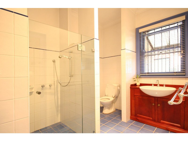 6 HATHERN STREET, Leichhardt NSW 2040