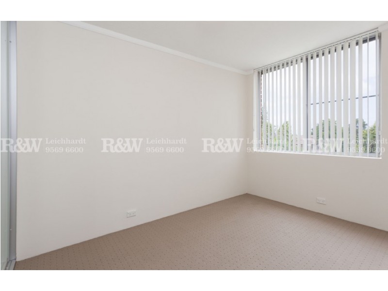 10/3a Bortfield Drive, Chiswick NSW 2046
