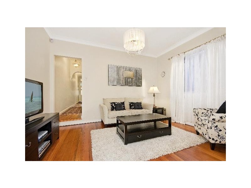 21 MACAULEY STREET, Leichhardt NSW 2040