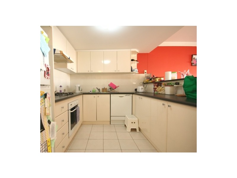 8 WENTWORTH DRIVE, Liberty Grove NSW 2138