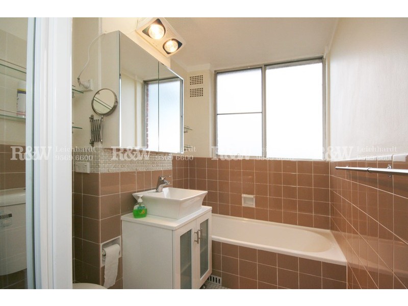 10/3 Bortfield Drive (CHISWICK), Abbotsford NSW 2046