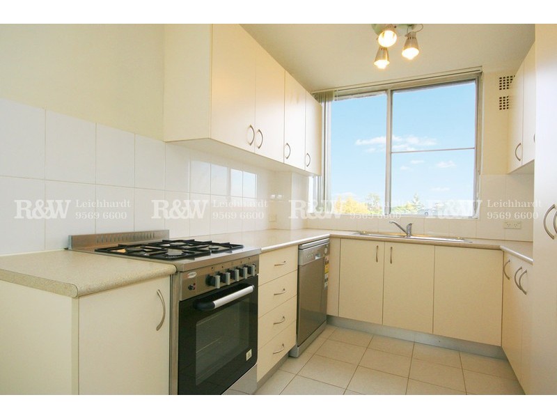 10/3 Bortfield Drive (CHISWICK), Drummoyne NSW 2047