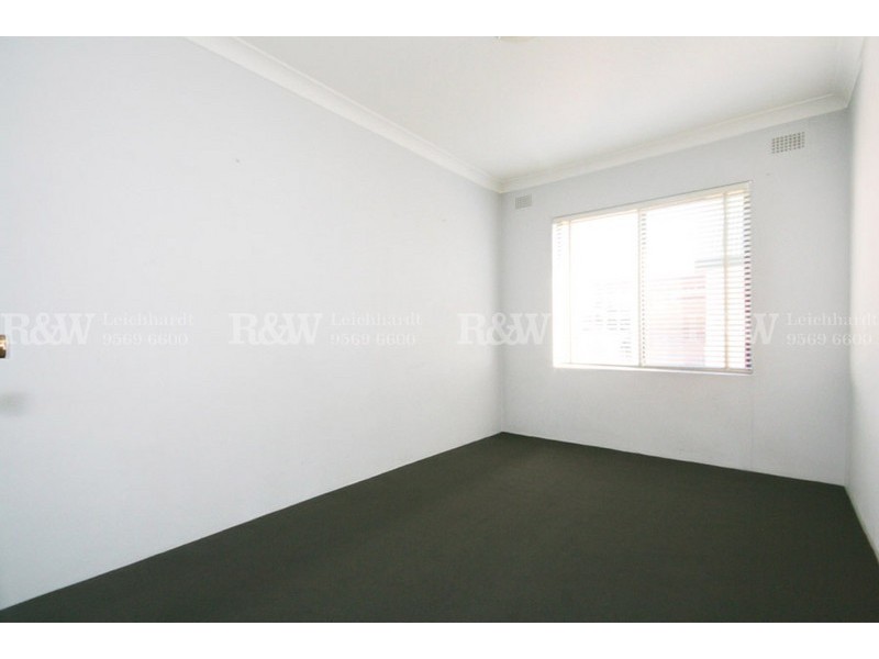 2/18 Myrtle Street, Leichhardt NSW 2040