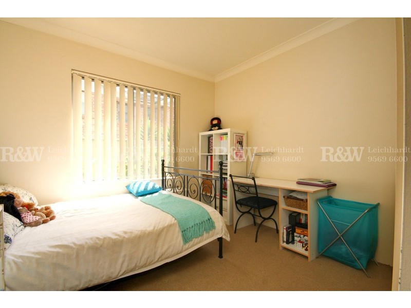 2/143 Hampden Road, Russell Lea NSW 2046