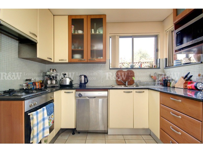 2/143 Hampden Road, Russell Lea NSW 2046