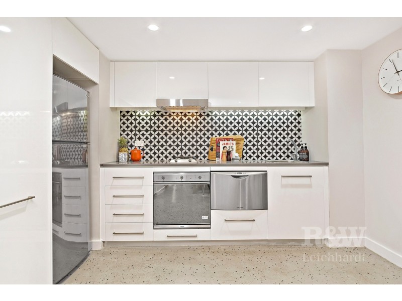 10 Lyons Road, Camperdown NSW 2050