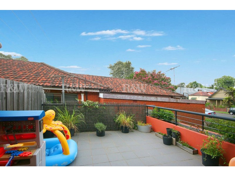 1/32 Burfitt Street, Leichhardt NSW 2040