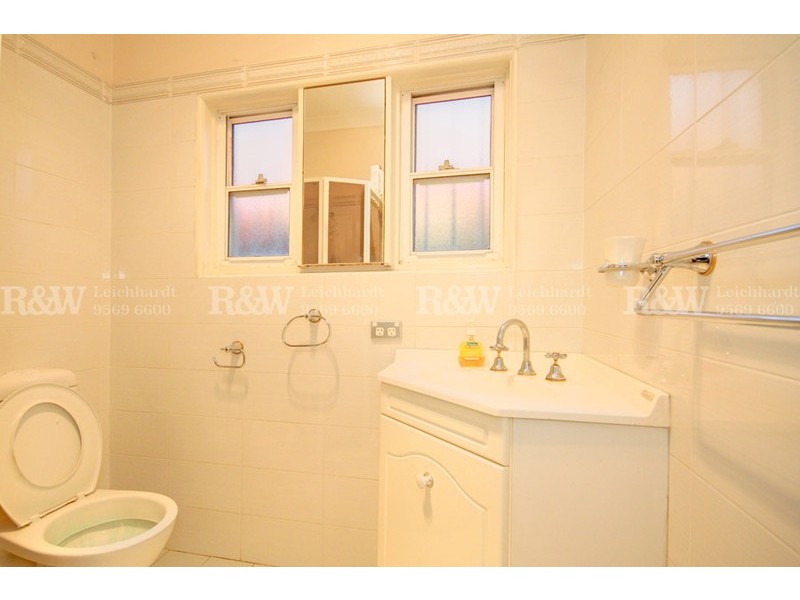 6 Brisbane Ave, Rodd Point NSW 2046