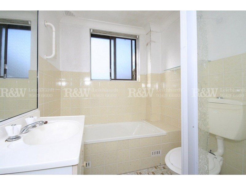 2/18 Myrtle Street, Leichhardt NSW 2040