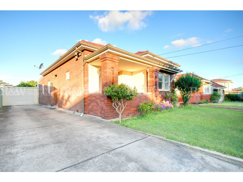 6 Brisbane Ave, Rodd Point NSW 2046