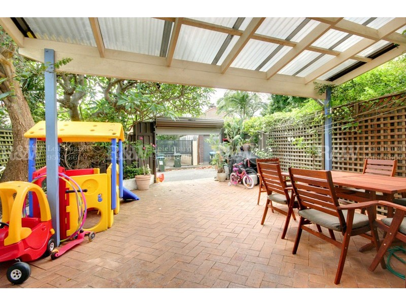 235 Elswick Street North, Leichhardt NSW 2040