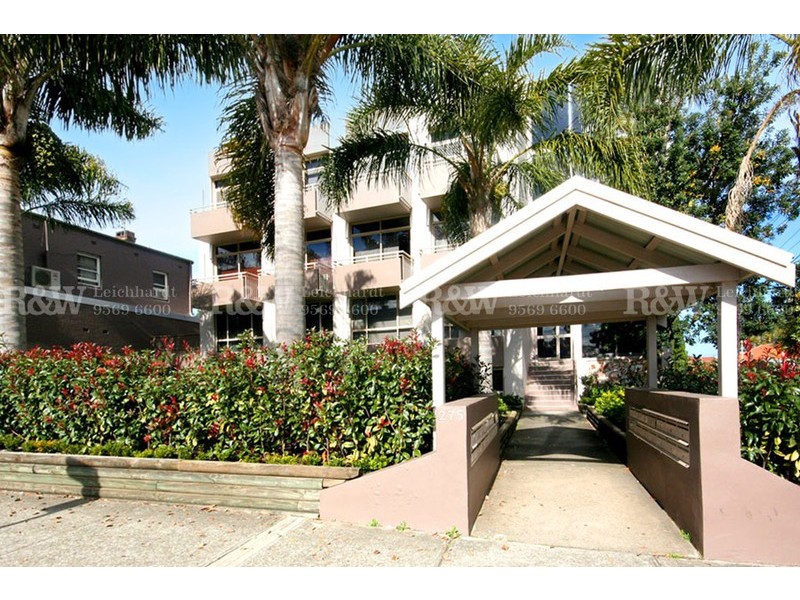 8/275 Lyons Rd, Russell Lea NSW 2046