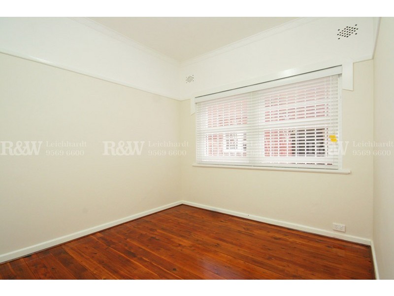 1/57a Grosvenor Cr, Summer Hill NSW 2130