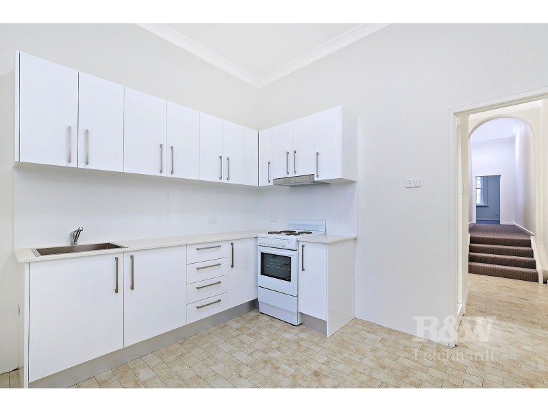 2/223 King Street, Newtown NSW 2042