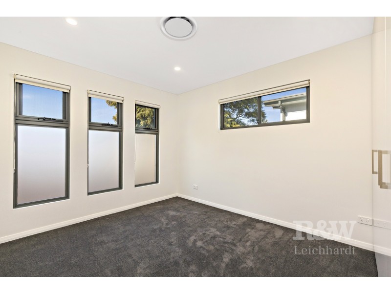 86 Wellbank Street, Concord NSW 2137