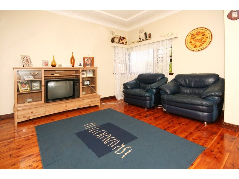 402 Concord Road, Concord West NSW 2138