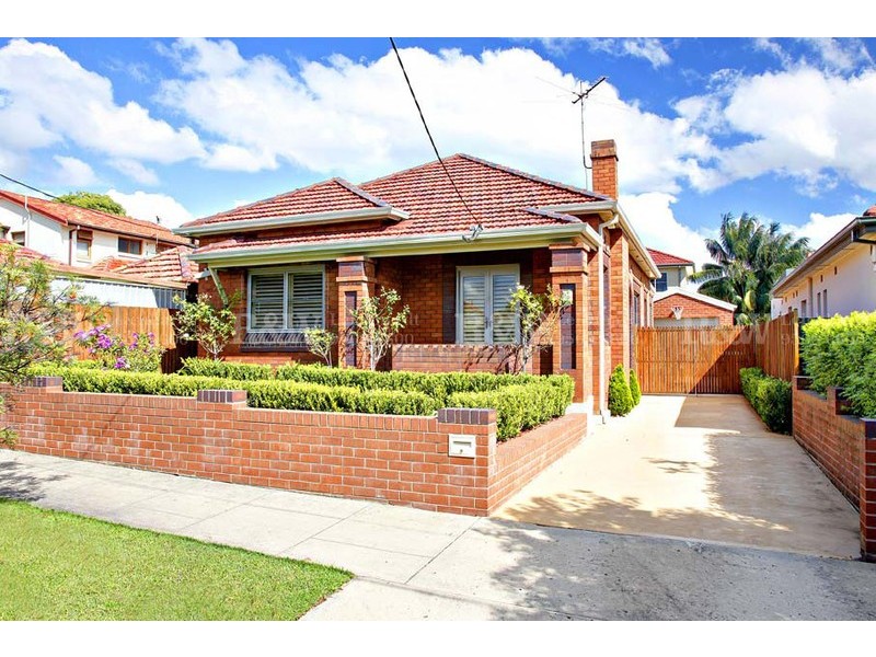 21 Duchess Avenue, Rodd Point NSW 2046