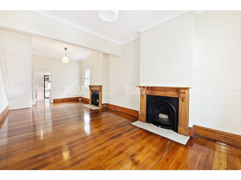 8 Lackey Street, St Peters NSW 2044