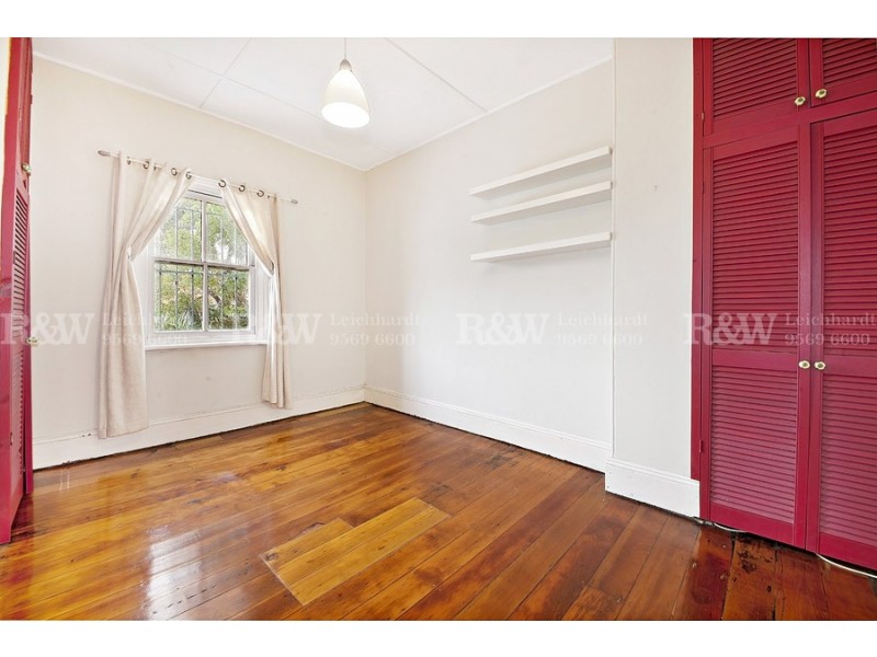 8 Lackey Street, St Peters NSW 2044