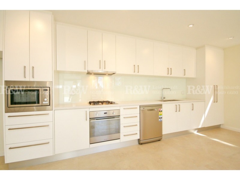 2/2A-4 West Street, Lewisham NSW 2049