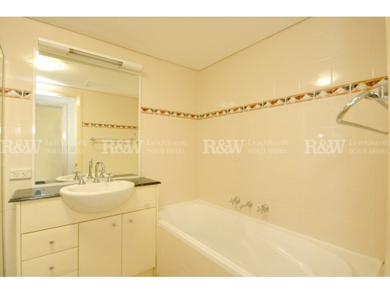 12/2 Taylors Drive, Lane Cove NSW 2066