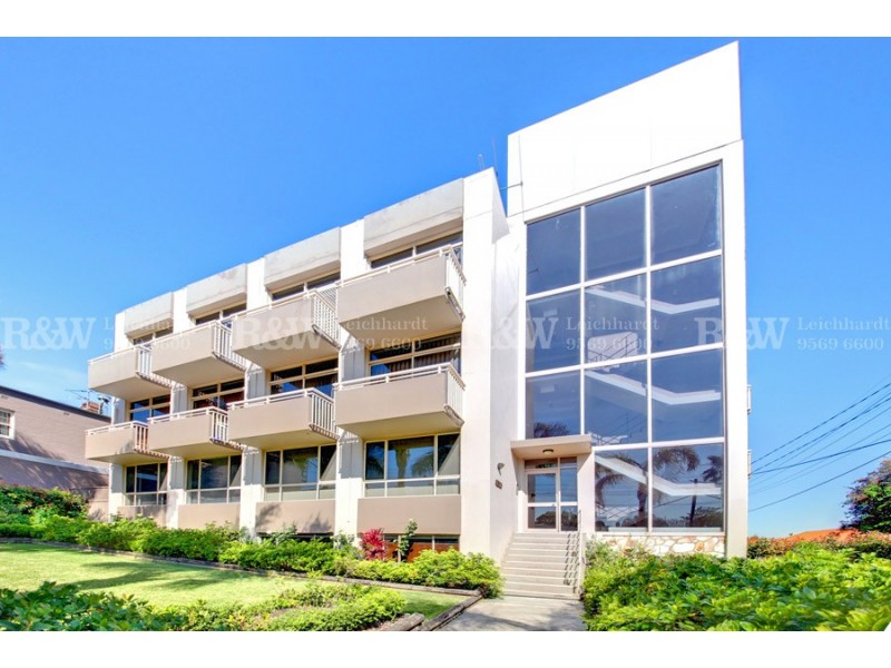 8/275 Lyons Rd, Russell Lea NSW 2046