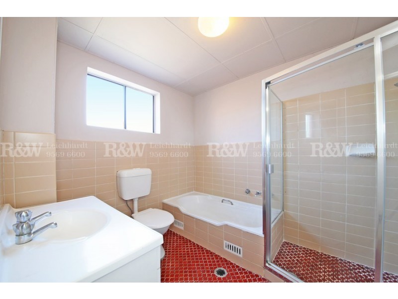 17/33 Livingstone Road, Petersham NSW 2049