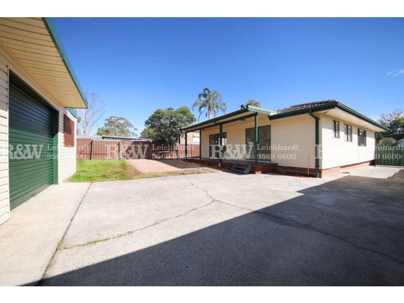 34 Niland Crescent, Blackett NSW 2770