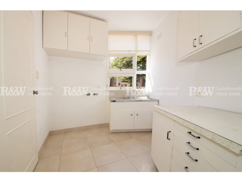 10 Carisbrook Street, Linley Point NSW 2066