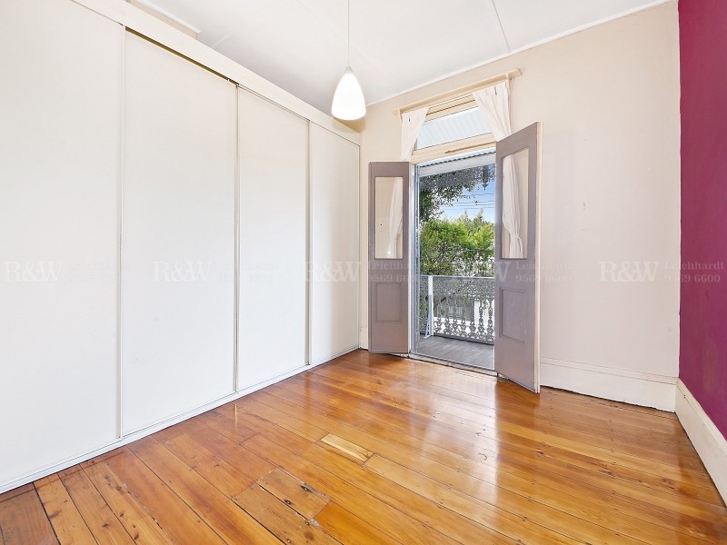 8 Lackey Street, St Peters NSW 2044