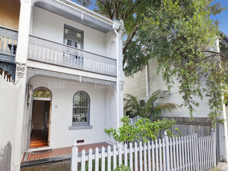 8 Lackey Street, St Peters NSW 2044
